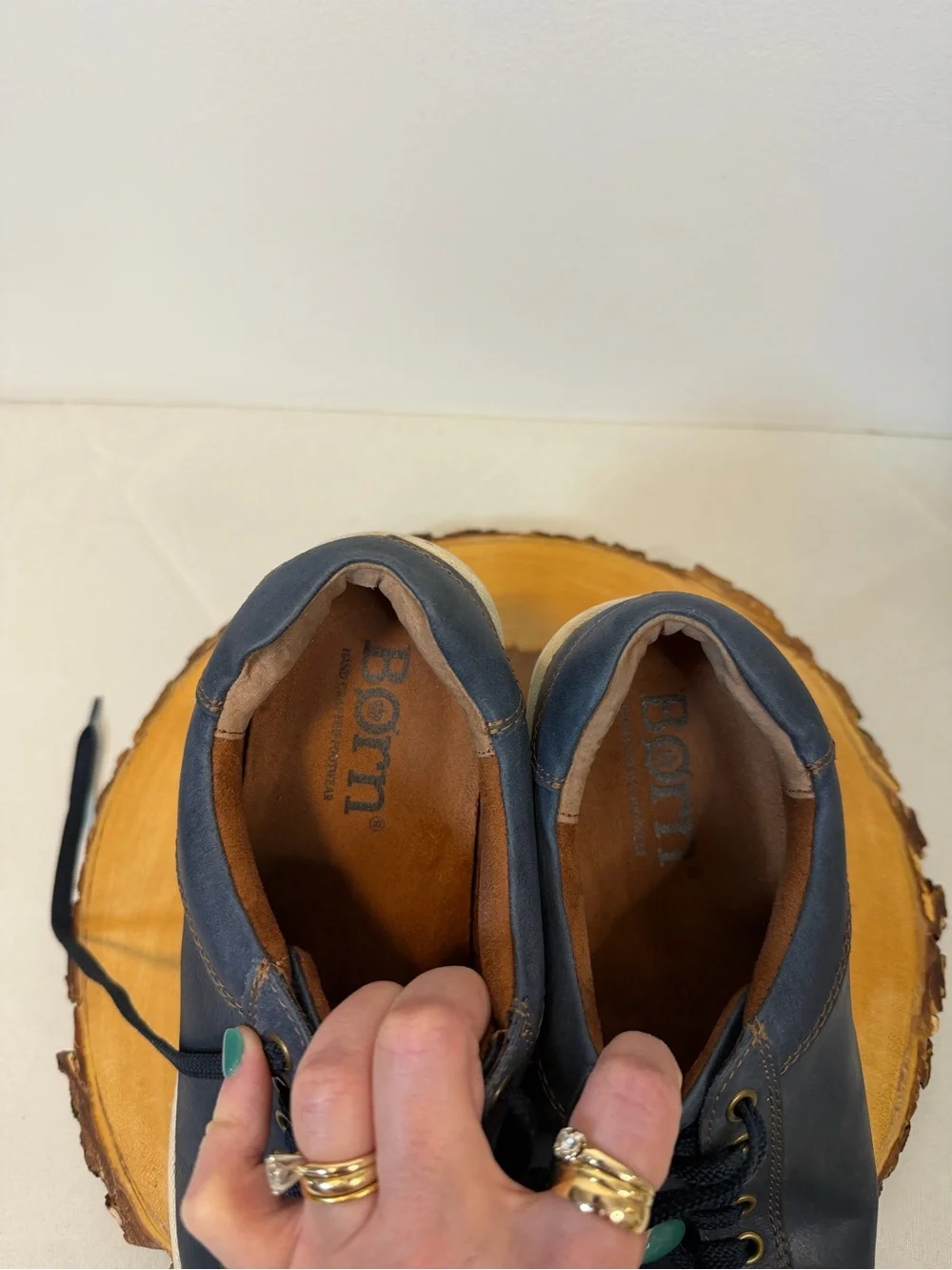 Børn‎ Mira Lightweight Sneakers Soft Blue Leather Lace Up Women’s Size 9.5